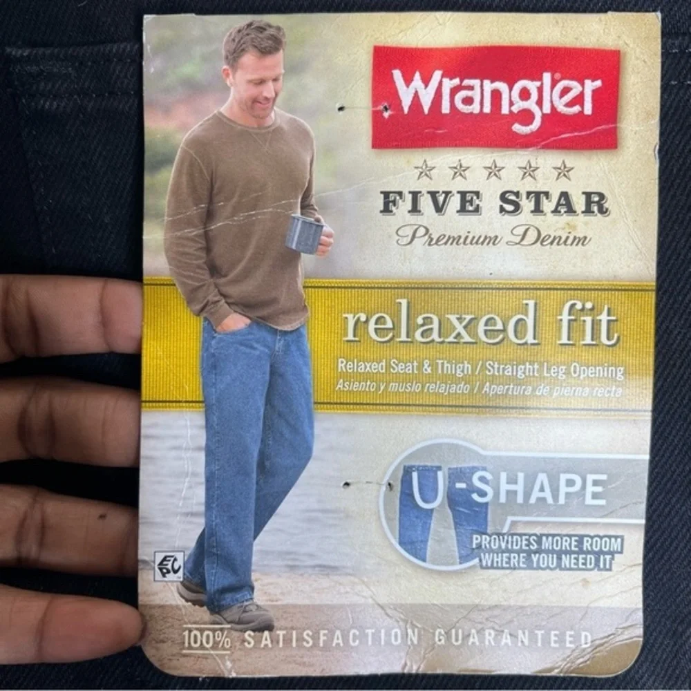 NEW! Wrangler‎ Relaxed Fit Straight Leg Black Denim Jean 42x30, Fits Over Boots